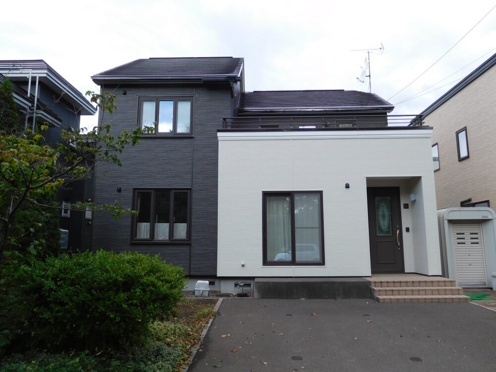札幌市手稲区｜金属系サイディングへの全面張替え工事
