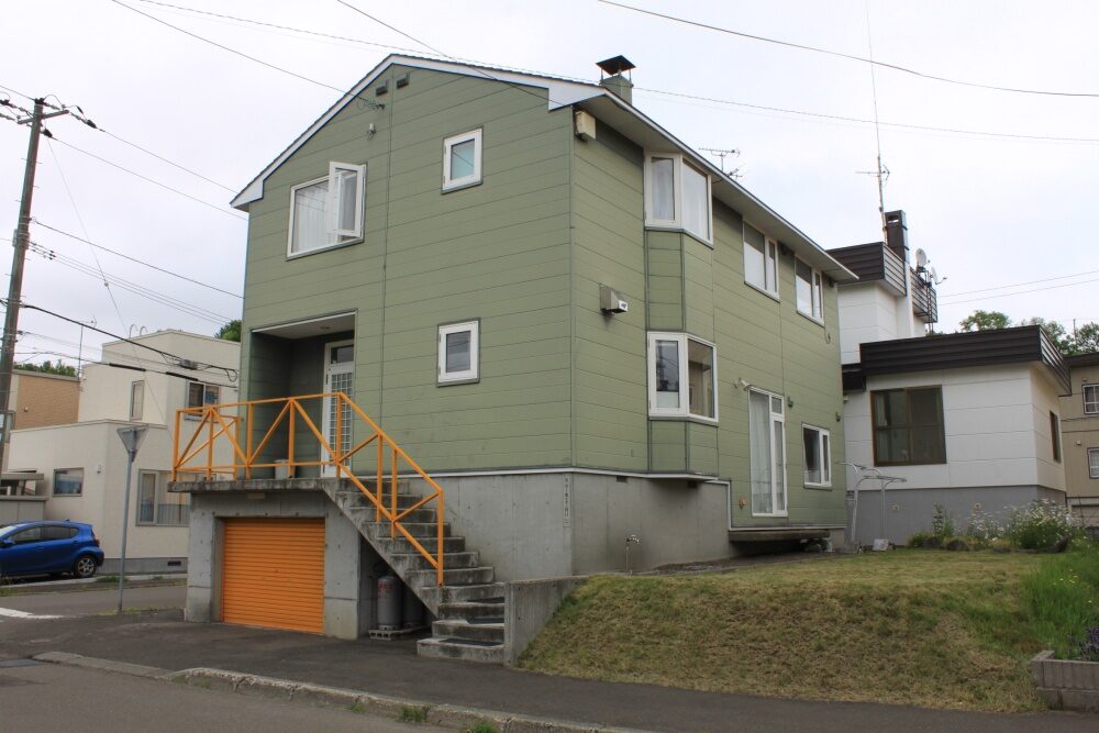 札幌市南区 金属系サイディング 塗装工事 施工前
