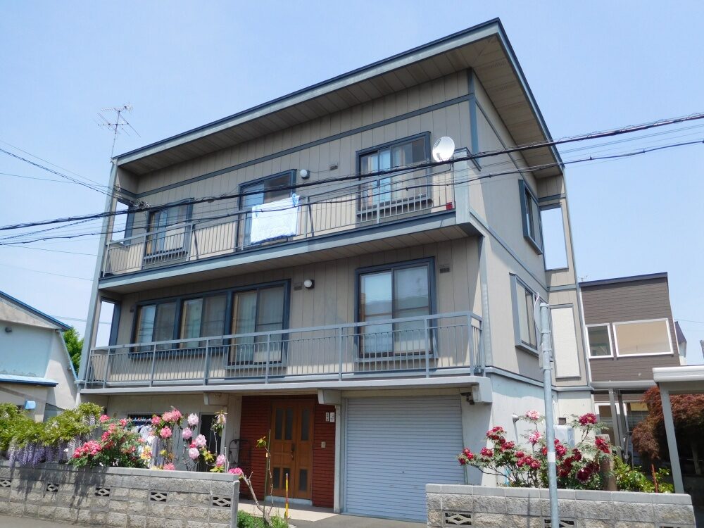 札幌市白石区 金属系サイディング 塗装工事 施工前